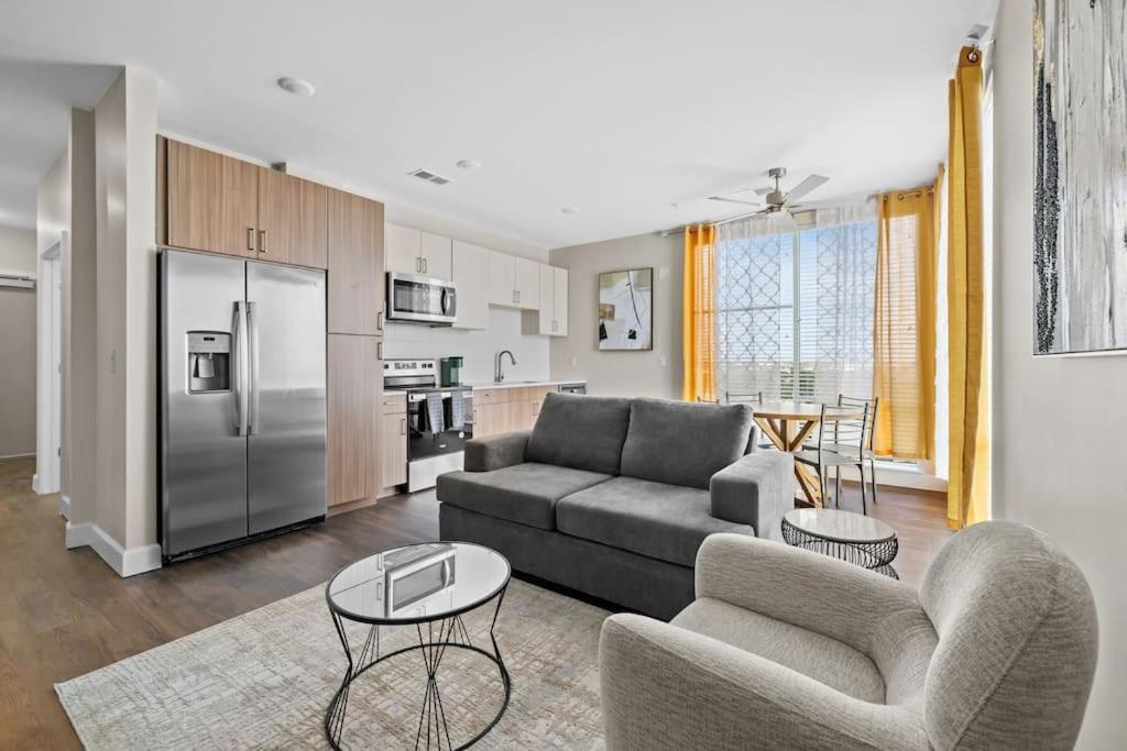 Billionaire's Nest Penthouse The Gulch